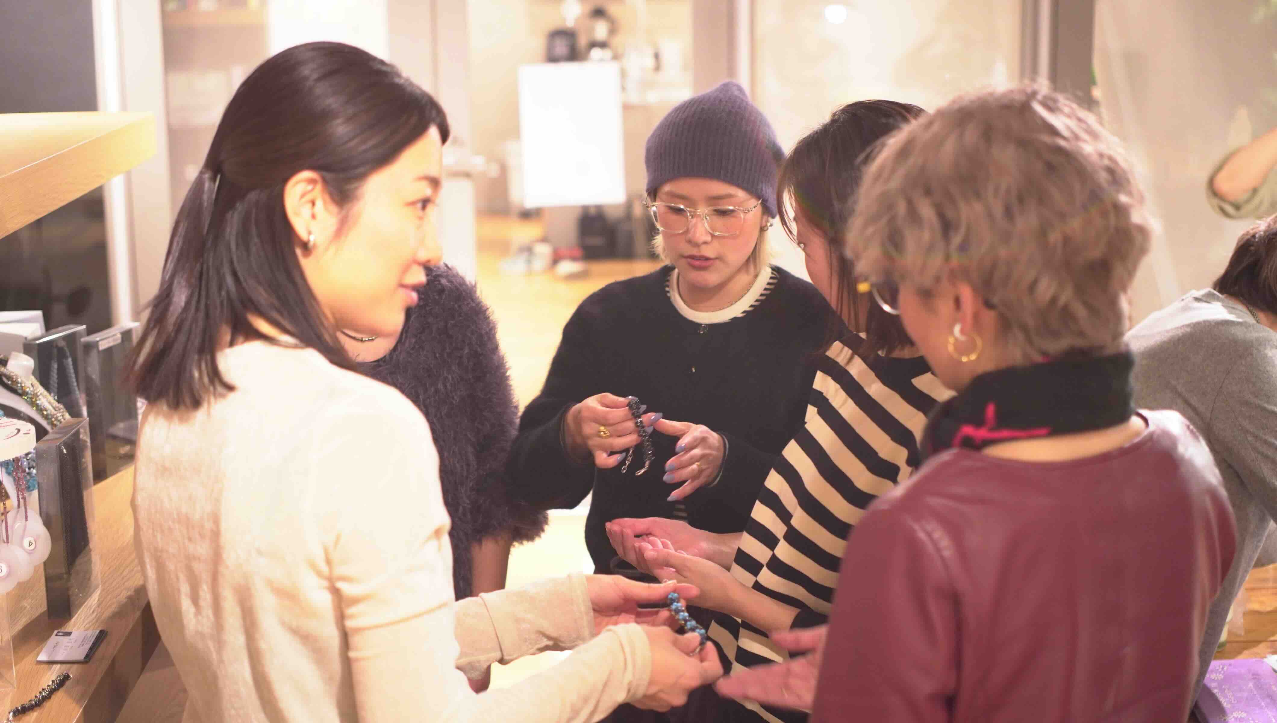 女性やお子さん連れのお母さま方にも、興味を持っていただいている様子